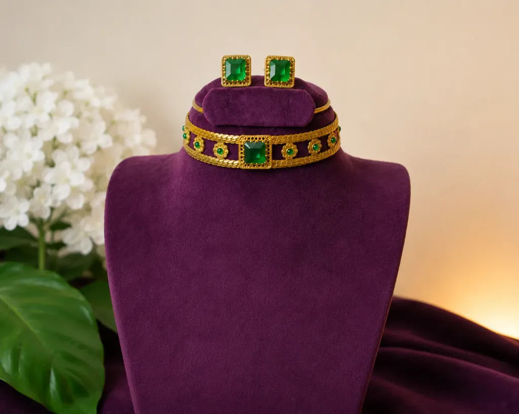 Emerald Antique Choker (Green)
